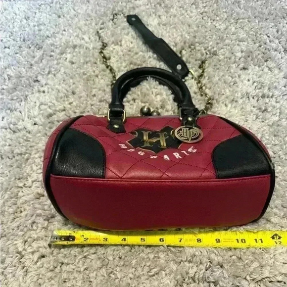 Harry Potter Hogwarts purse - Picture 7 of 10